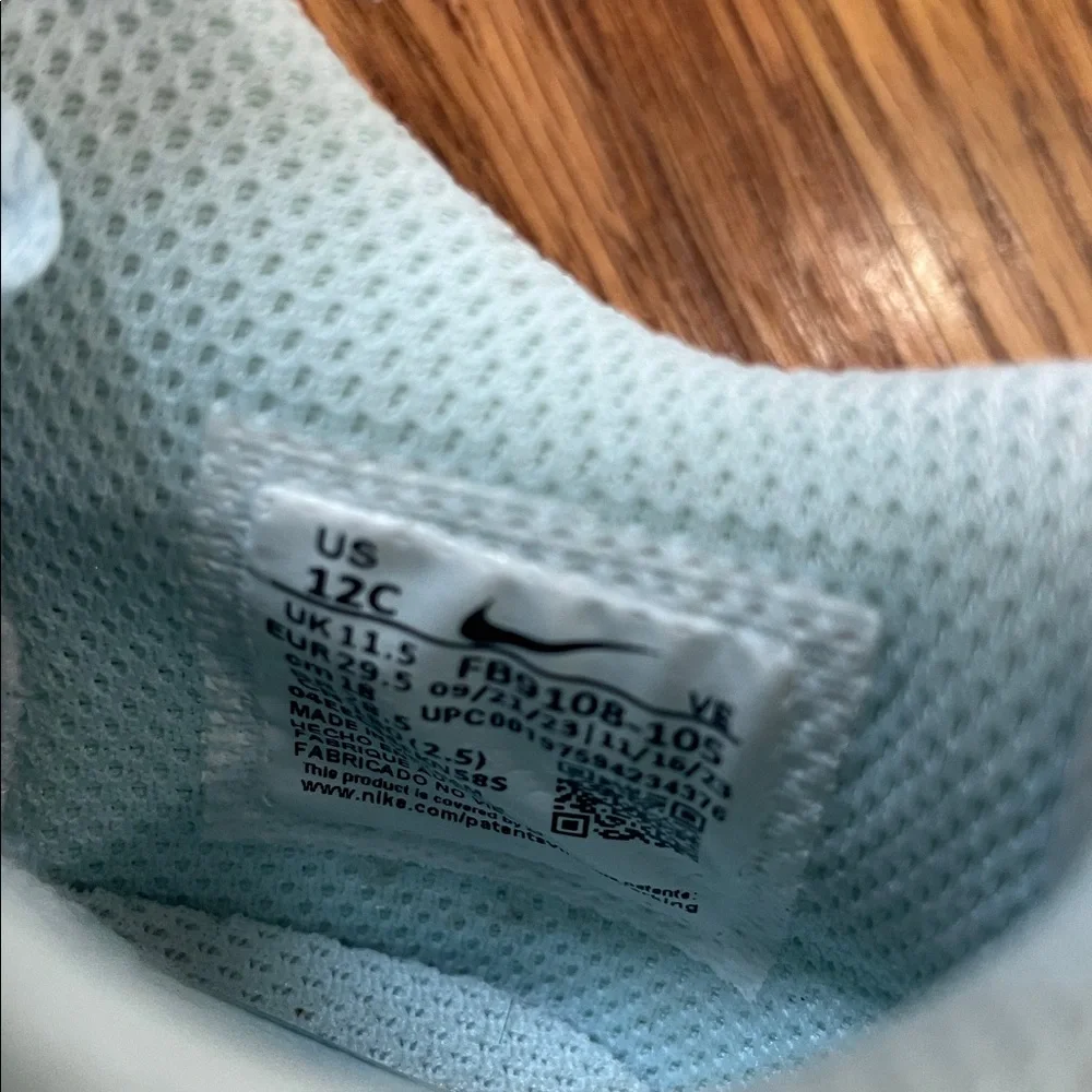 Kid’s Nike Dunk Low White/Glacier Blue Sneakers/Shoes. Size 12C.